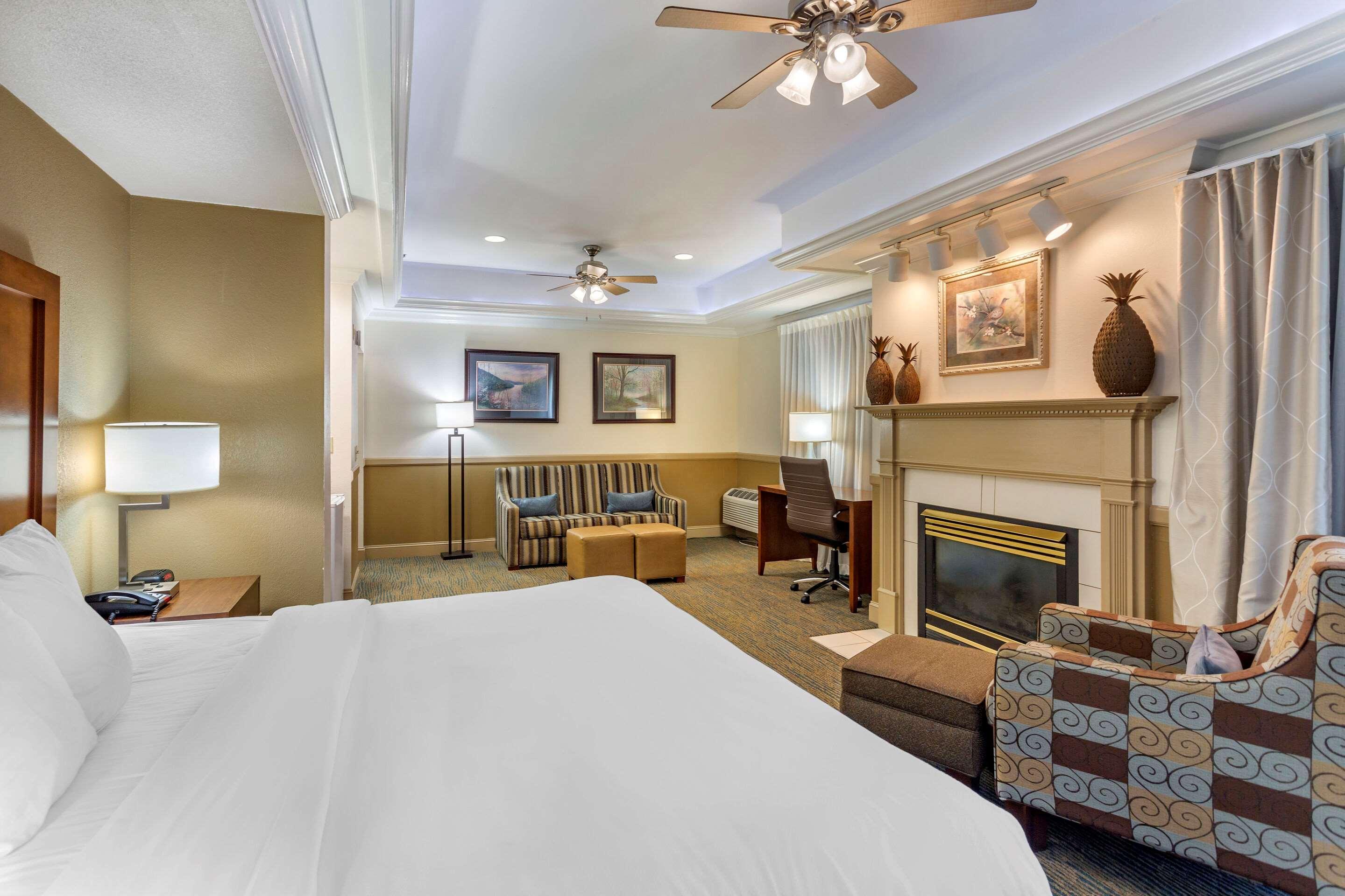 The Inn At Apple Valley, Ascend Hotel Collection Sevierville Exterior foto